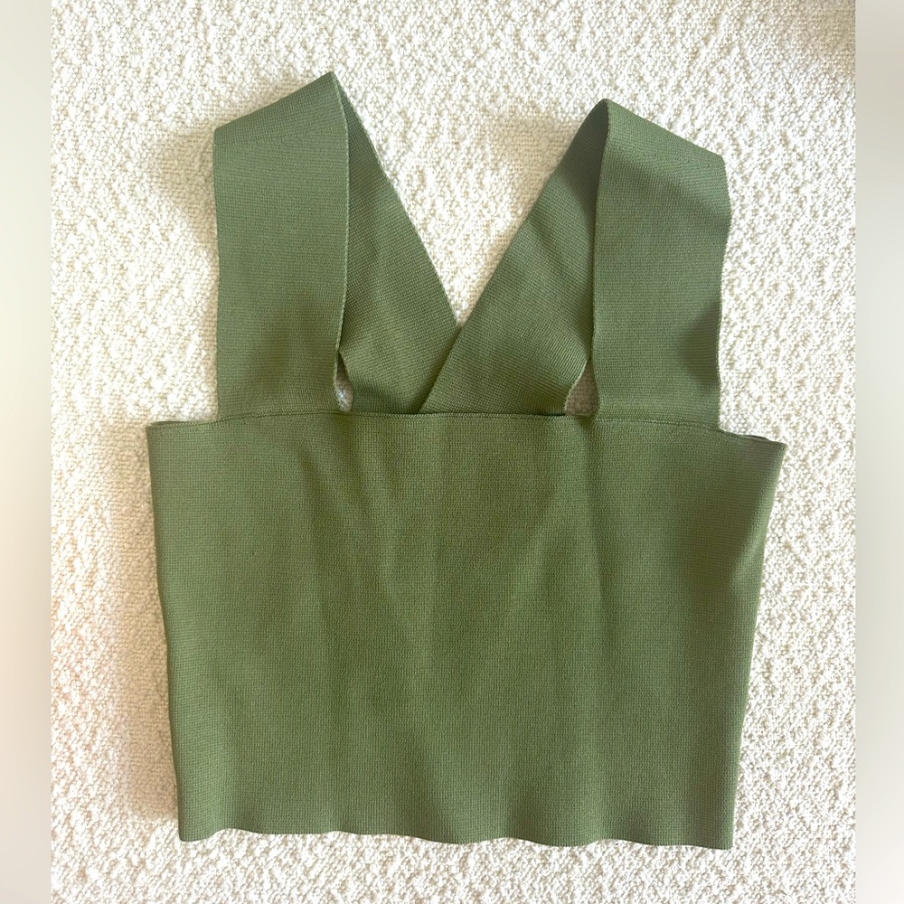 LF Crop Top